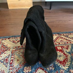 Steve Madden Suede Daraye Riding Boots